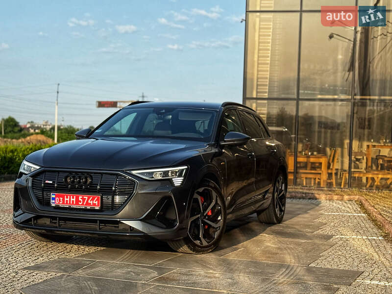 Внедорожник / Кроссовер Audi e-tron 2023 в Мукачево