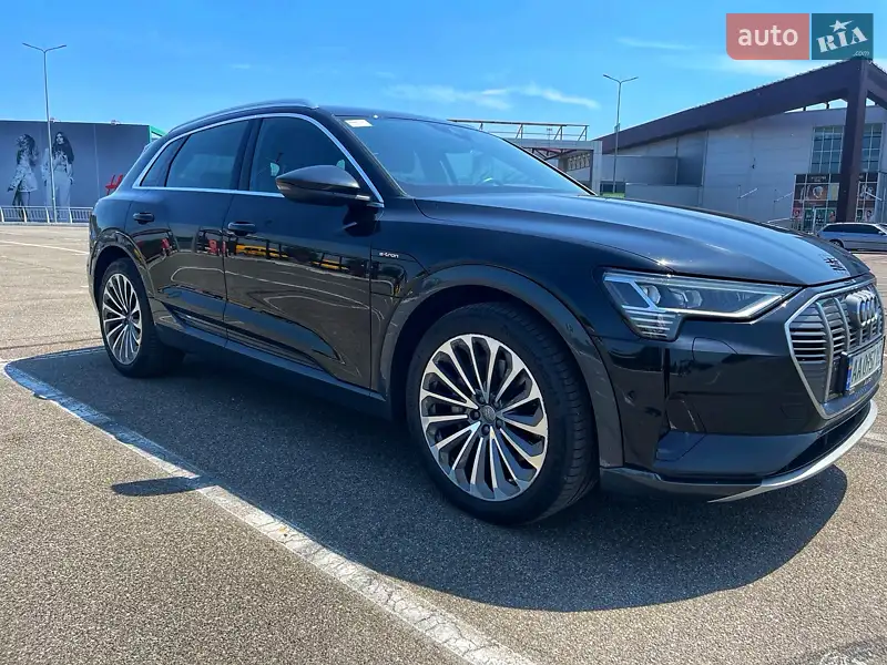 Audi e-tron 2019