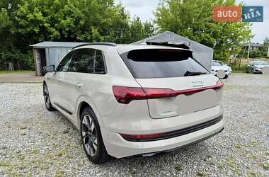 Внедорожник / Кроссовер Audi e-tron 2020 в 