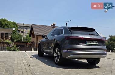 Внедорожник / Кроссовер Audi e-tron 2019 в 