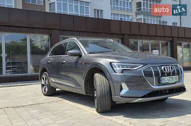 Внедорожник / Кроссовер Audi e-tron 2019 в 