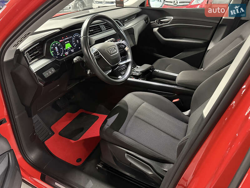 Внедорожник / Кроссовер Audi e-tron 2020 в Владимире