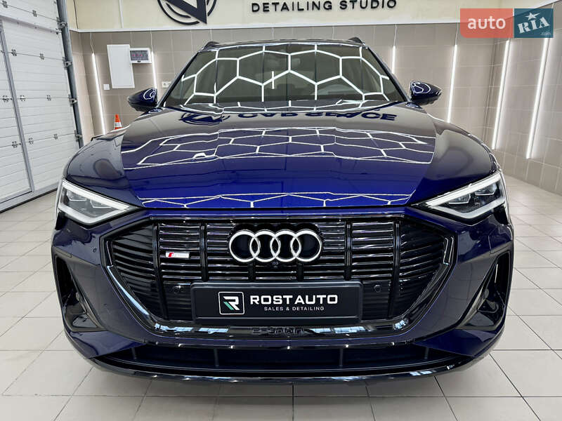Внедорожник / Кроссовер Audi e-tron 2020 в Киеве
