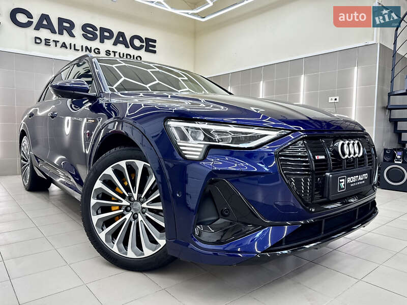 Внедорожник / Кроссовер Audi e-tron 2020 в Киеве