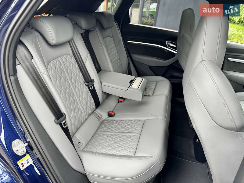 Внедорожник / Кроссовер Audi e-tron 2020 в Киеве