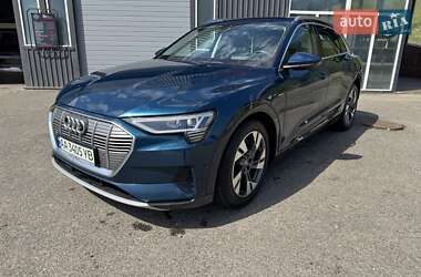 Внедорожник / Кроссовер Audi e-tron 2020 в 