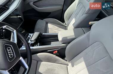 Внедорожник / Кроссовер Audi e-tron 2020 в 