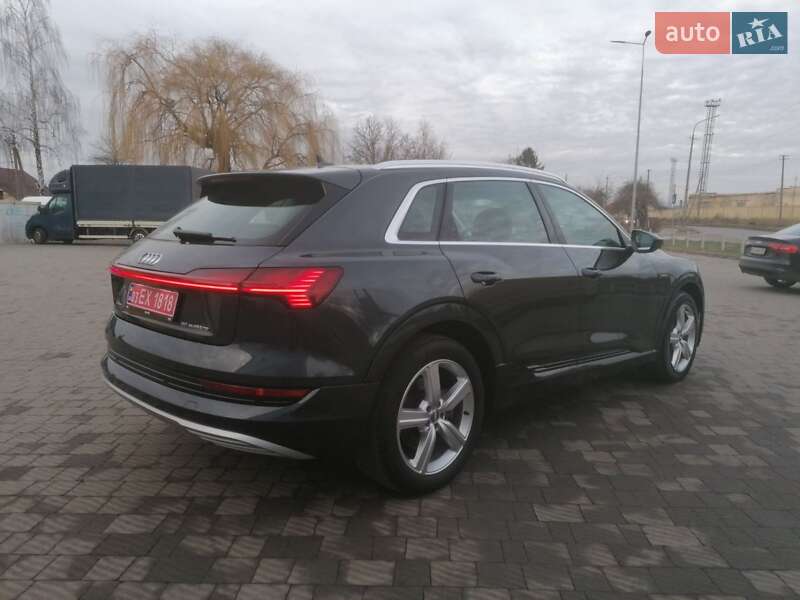 Внедорожник / Кроссовер Audi e-tron 2019 в Луцке