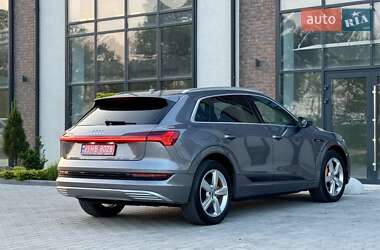 Позашляховик / Кросовер Audi e-tron 2020 в 