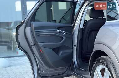 Позашляховик / Кросовер Audi e-tron 2020 в 