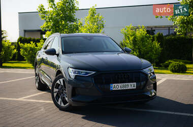 Внедорожник / Кроссовер Audi e-tron 2020 в 
