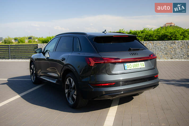 Внедорожник / Кроссовер Audi e-tron 2020 в Мукачево