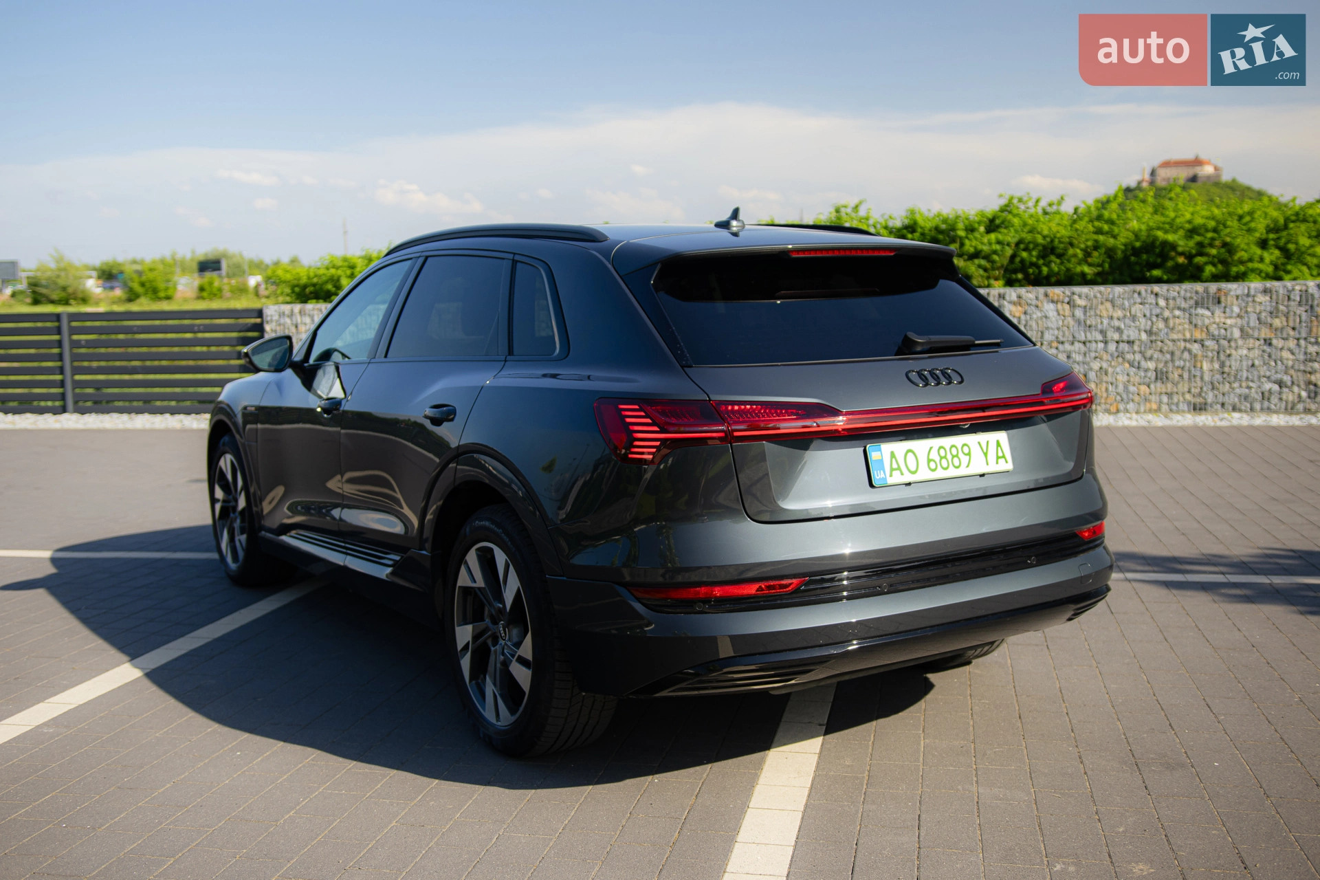 2020 Audi e-tron - мініатюра 9