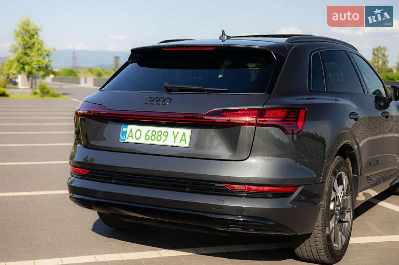Внедорожник / Кроссовер Audi e-tron 2020 в Ужгороде