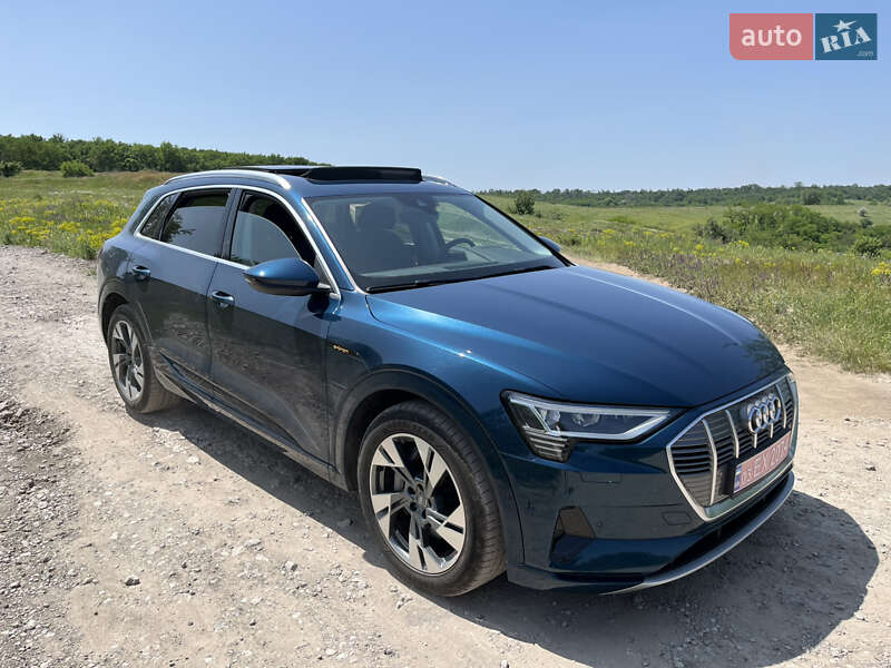 Внедорожник / Кроссовер Audi e-tron 2020 в Днепре