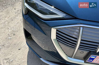 Внедорожник / Кроссовер Audi e-tron 2020 в 