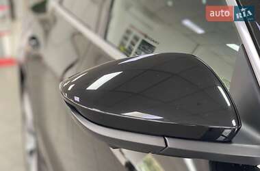 Внедорожник / Кроссовер Audi e-tron 2019 в 