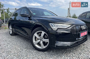 Внедорожник / Кроссовер Audi e-tron 2021 в 