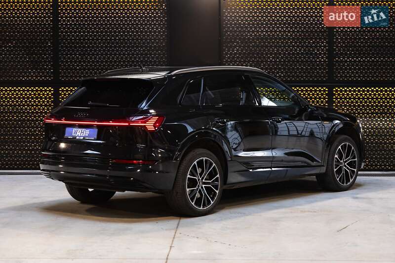 Позашляховик / Кросовер Audi e-tron 2019 в Луцьку