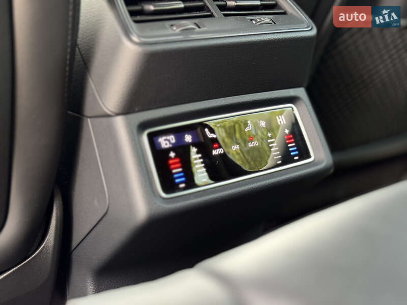 Позашляховик / Кросовер Audi e-tron 2019 в Києві