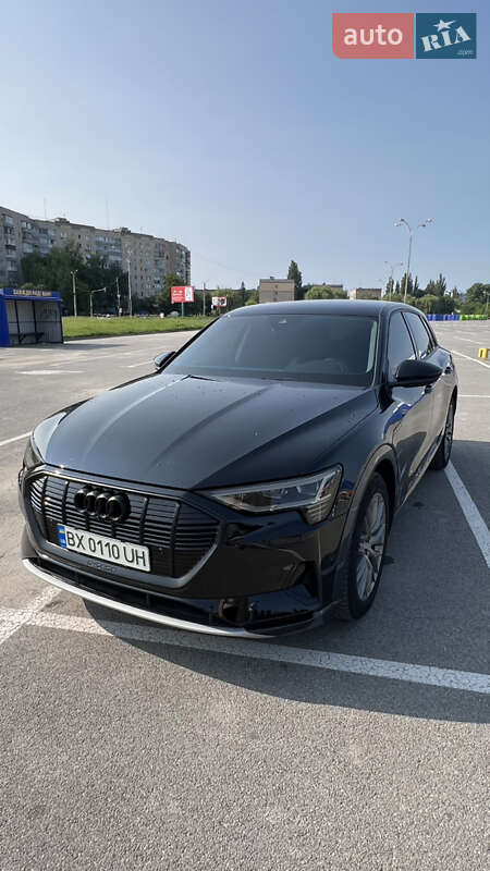 Внедорожник / Кроссовер Audi e-tron 2020 в Каменец-Подольском