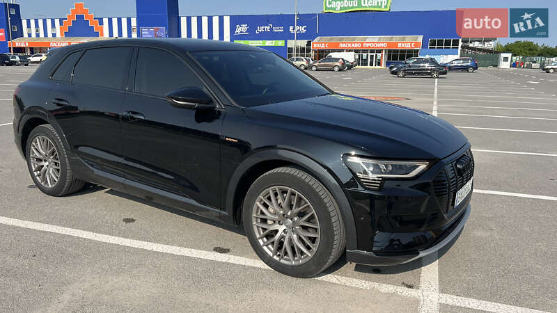 Внедорожник / Кроссовер Audi e-tron 2020 в Каменец-Подольском