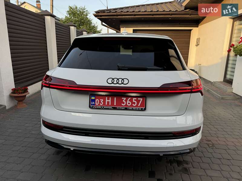 Внедорожник / Кроссовер Audi e-tron 2022 в Луцке