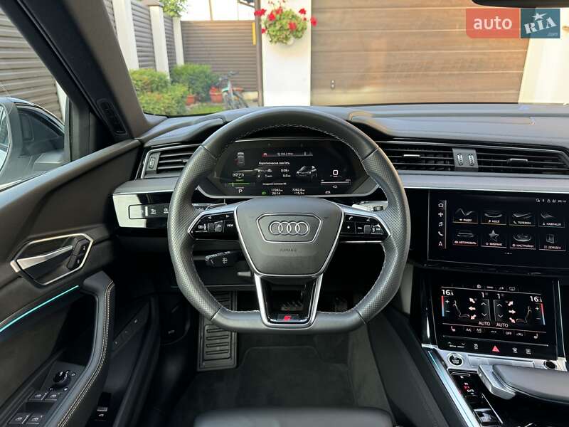 Внедорожник / Кроссовер Audi e-tron 2022 в Луцке