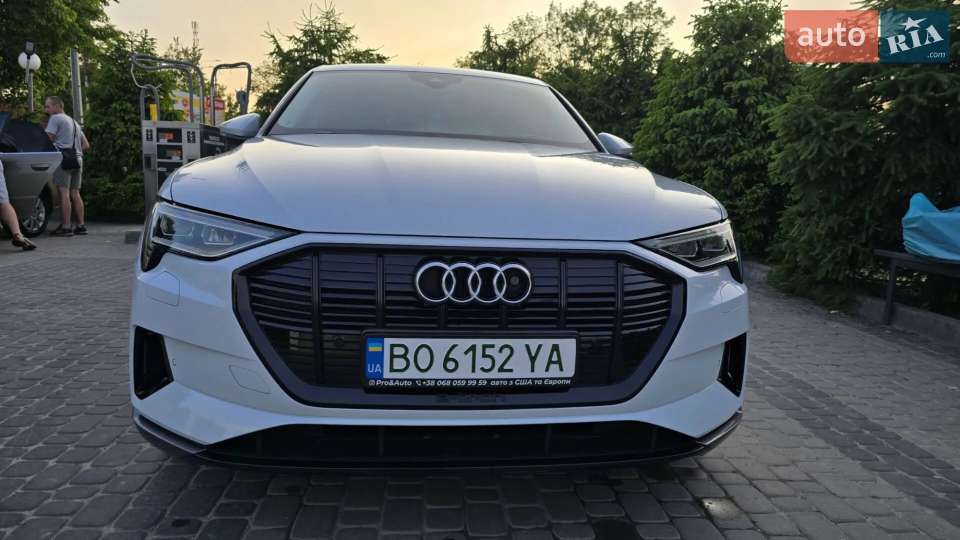 2022 Audi e-tron - мініатюра 2