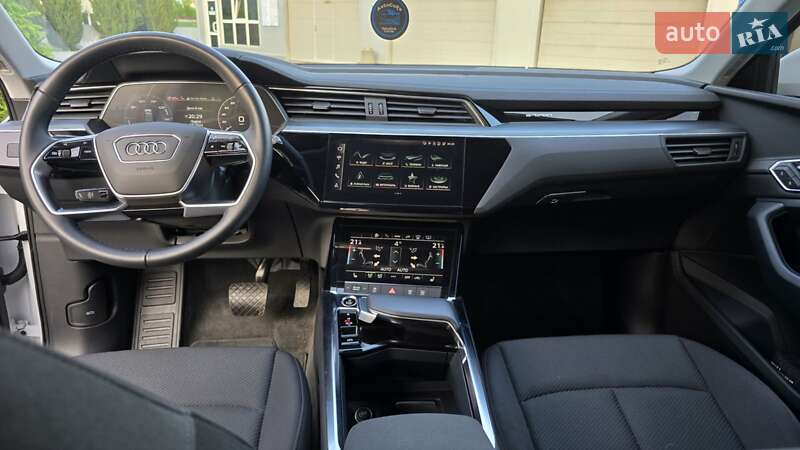 Позашляховик / Кросовер Audi e-tron 2022 в Вінниці фото 15 Позашляховик / Кросовер Audi e-tron 2022 в Вінниці