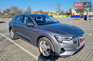 Внедорожник / Кроссовер Audi e-tron 2019 в 