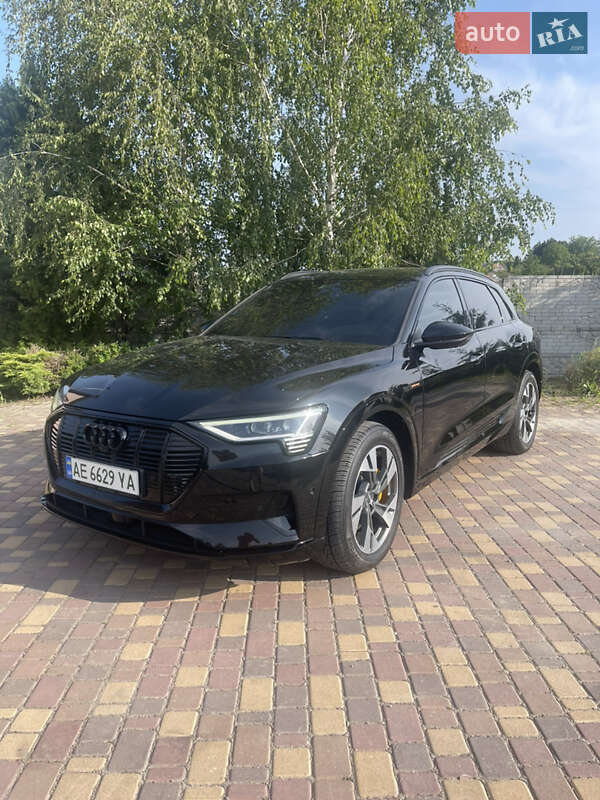Внедорожник / Кроссовер Audi e-tron 2020 в Днепре