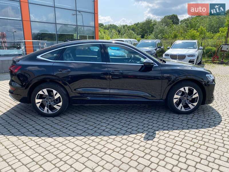 Позашляховик / Кросовер Audi e-tron 2021 в Львові