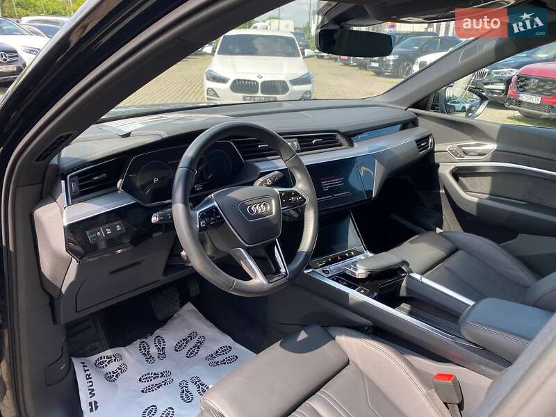 Позашляховик / Кросовер Audi e-tron 2021 в Львові