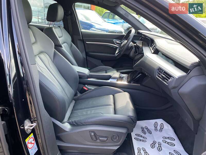 Позашляховик / Кросовер Audi e-tron 2021 в Львові