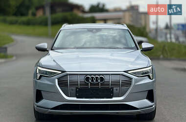 Внедорожник / Кроссовер Audi e-tron 2019 в 