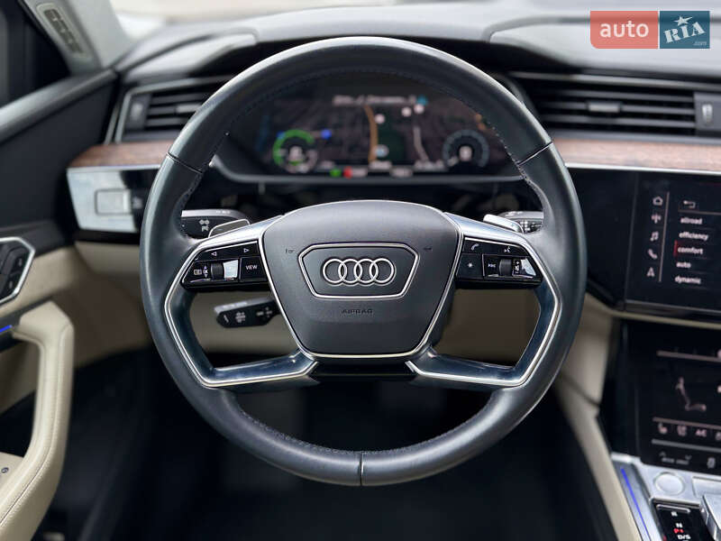 Внедорожник / Кроссовер Audi e-tron 2019 в Харькове