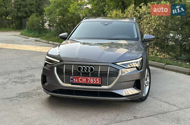 Внедорожник / Кроссовер Audi e-tron 2019 в 