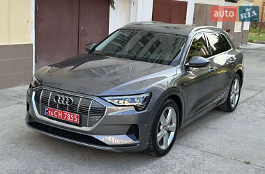 Внедорожник / Кроссовер Audi e-tron 2019 в 