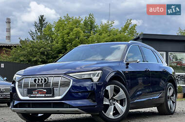 Внедорожник / Кроссовер Audi e-tron 2021 в 