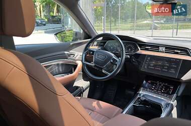 Внедорожник / Кроссовер Audi e-tron 2019 в 