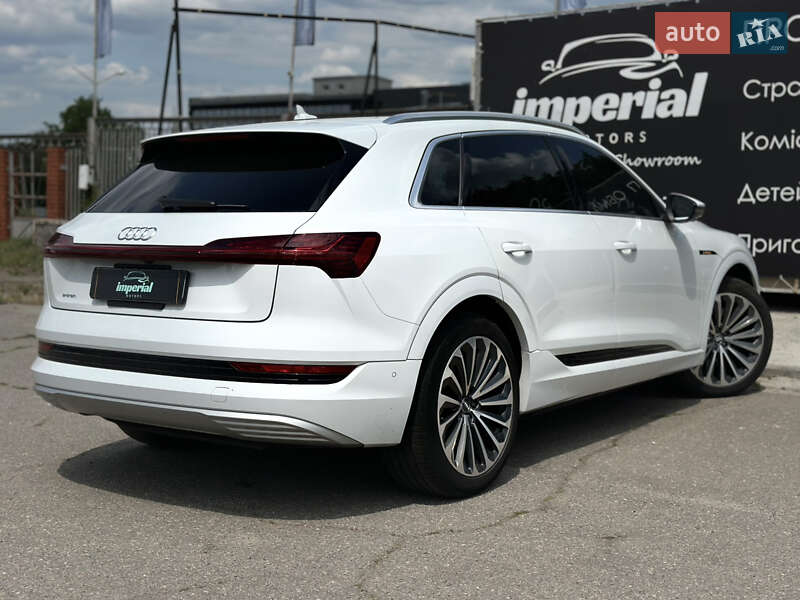 Внедорожник / Кроссовер Audi e-tron 2019 в Харькове фото 8 Внедорожник / Кроссовер Audi e-tron 2019 в Харькове