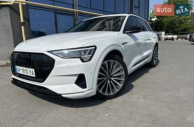 Внедорожник / Кроссовер Audi e-tron 2019 в 