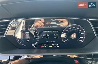 Внедорожник / Кроссовер Audi e-tron 2019 в 
