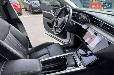 Внедорожник / Кроссовер Audi e-tron 2019 в 