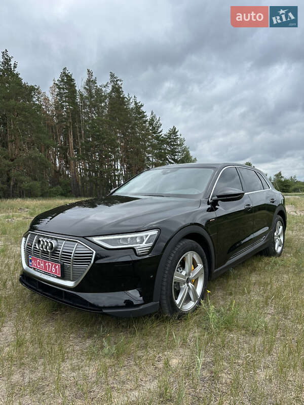 Позашляховик / Кросовер Audi e-tron 2022 в Харкові