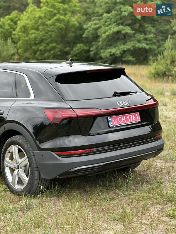 Позашляховик / Кросовер Audi e-tron 2022 в Харкові