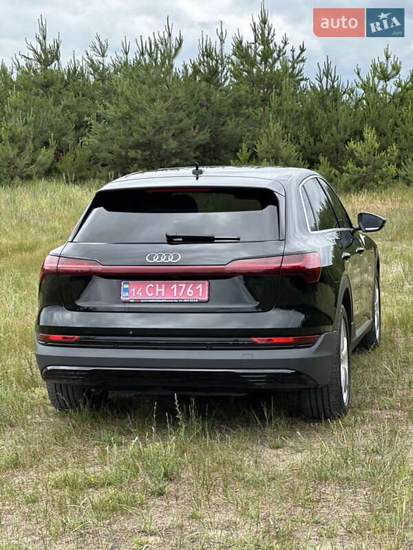 Позашляховик / Кросовер Audi e-tron 2022 в Харкові