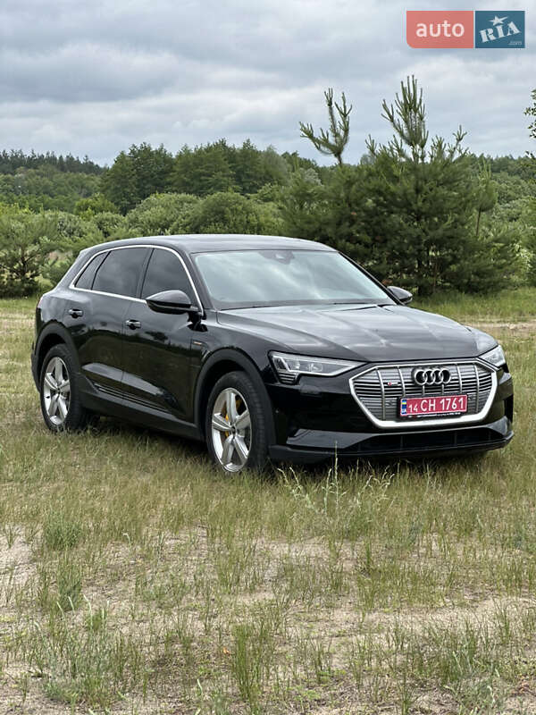 Позашляховик / Кросовер Audi e-tron 2022 в Харкові