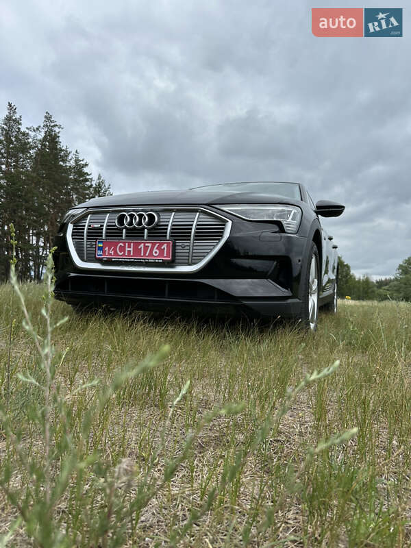 Позашляховик / Кросовер Audi e-tron 2022 в Харкові